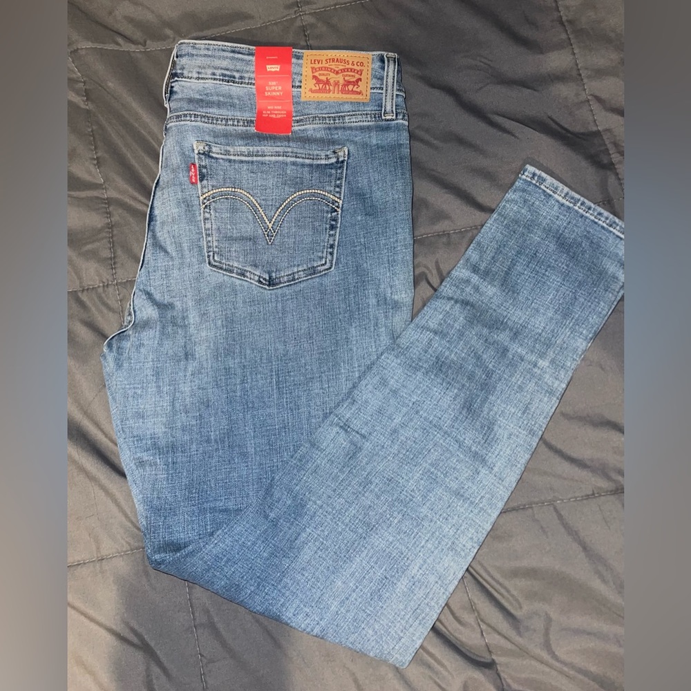 Levi’s 535